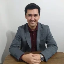 Psk. Dan. Hakan Yurtoğlu — Psikolojik Danışma ve Rehberlik, İstanbul. Portre fotoğrafı.