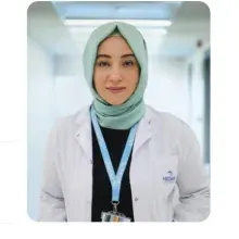 Uzm. Dr. Neslihan Baltacı — Çocuk Sağlığı Ve Hastalıkları. Portre fotoğrafı.