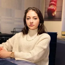 Dyt. Duygu Derya Fidan — Diyetisyen. Portre fotoğrafı.