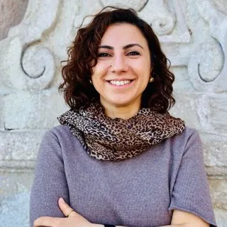 Kl. Psk. Tuba Gür Bingöl — Psikoloji, Diyarbakır. Portre fotoğrafı.