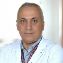 Op. Dr. Bülent Kahraman — Göz Hastalıkları, Bursa. Portre fotoğrafı.