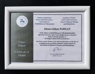 Uzm. Fzt. Ahsen Gülçin Parğan Yıldız profilinde yer alan galeri fotoğrafı.