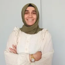 Sümeyye Baban — Aile Danışmanlığı, İstanbul. Portre fotoğrafı.