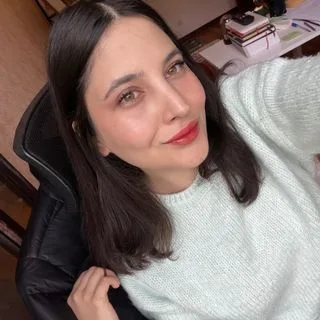 Dyt. Şerife Kaplan — Diyetisyen. Portre fotoğrafı.