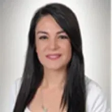 Psk. Dan. Elçin Dura — Psikolojik Danışma ve Rehberlik, İzmir. Portre fotoğrafı.
