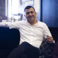 Uzm. Dr. Levent Soylu — Psikiyatri. Portre fotoğrafı.