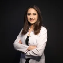 Dt. Gamze Canpolat — Diş Hekimi, Çukurova, Adana. Portre fotoğrafı.