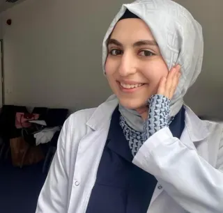 Dkt. Ayşe Özşahin profilinde yer alan galeri fotoğrafı.