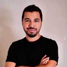 Fzt. Onur Çelik — Fizyoterapi Ve Rehabilitasyon, Antalya. Portre fotoğrafı.