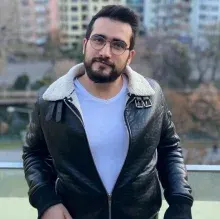 Psk. Burak Öge — Psikoloji, İstanbul. Portre fotoğrafı.