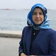 Kl. Psk. Esra Korkmaz Aciyan — Psikoloji, İstanbul. Portre fotoğrafı.