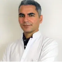 Dr. Mutahher Akçaer — Pratisyen, Çankaya, Ankara. Portre fotoğrafı.