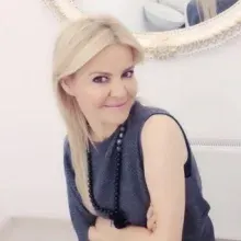 Uzm. Dr. Banu Öztürk Ceyhan — Endokrinoloji Ve Metabolizma Hastalıkları, Aydın. Portre fotoğrafı.