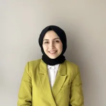 Zeynep Burcu Özalay. Portre fotoğrafı.