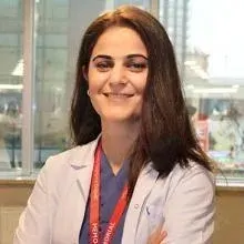 Op. Dr. Zelal Savaş Coşkun — Kadın Hastalıkları Ve Doğum, Diyarbakır. Portre fotoğrafı.