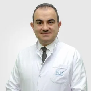 Dr. Öğr. Üyesi Konuralp Yakar — Göz Hastalıkları, İlkadım, Samsun. Portre fotoğrafı.