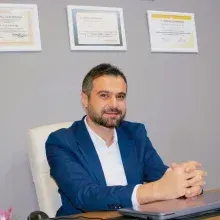 Uzm. Dr. Cengiz Darılmaz — Psikiyatri, Şişli, İstanbul. Portre fotoğrafı.