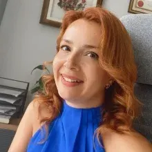 Op. Dr. Tuğçe Ulusal — Kulak Burun Boğaz, Balıkesir. Portre fotoğrafı.
