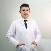 Dr. Fırat Beğde — Çocuk Sağlığı Ve Hastalıkları, Tepebaşı, Eskişehir. Portre fotoğrafı.