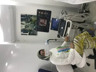 Op. Dr. Feyza Özçelik profilinde yer alan galeri fotoğrafı.