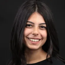 Kl. Psk. Elif Baziki — Psikoloji, İstanbul. Portre fotoğrafı.