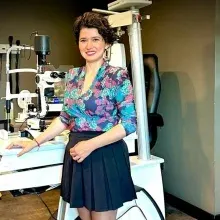 Op. Dr. Zehra Karaağaç — Göz Hastalıkları. Portre fotoğrafı.
