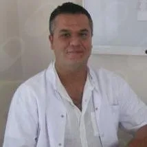 Uzm. Dr. Ejder Küçükaltın — İç Hastalıkları, Sarıçam, Adana. Portre fotoğrafı.