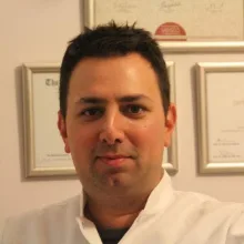 Prof. Dr. Onur Geçkili — İstanbul. Portre fotoğrafı.