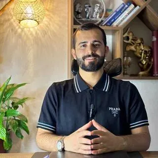 Kl. Psk. Sedat Taniş — Psikoloji, İstanbul. Portre fotoğrafı.