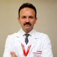 Doç. Dr. Fatih Çiftçi — Genel Cerrahi, İstanbul. Portre fotoğrafı.