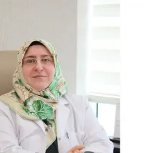 Doç. Dr. Nermin Köşüş — Ankara. Portre fotoğrafı.