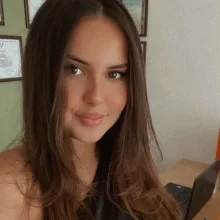 Psk. Melike Çiftçi — Psikoloji, İzmir. Portre fotoğrafı.
