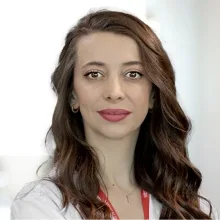 Op. Dr. Yağmur Yaprak Balı — Plastik Rekonstrüktif Ve Estetik Cerrahi, Seyhan, Adana. Portre fotoğrafı.