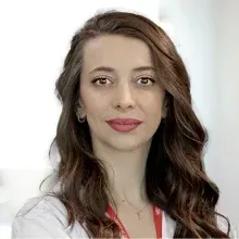 Op. Dr. Yağmur Yaprak Balı — Plastik Rekonstrüktif Ve Estetik Cerrahi, Seyhan, Adana. Portre fotoğrafı.