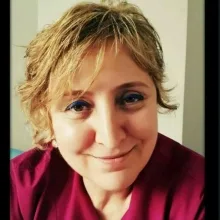 Op. Dr. Nurdan Şahin Yücel — Kadın Hastalıkları Ve Doğum, İstanbul. Portre fotoğrafı.
