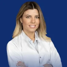 Doç. Dr. Sena Sert Şekerci — Kardiyoloji, Üsküdar, İstanbul. Portre fotoğrafı.