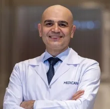 Op. Dr. Babek Tabandeh — Genel Cerrahi, Ataşehir, İstanbul. Portre fotoğrafı.