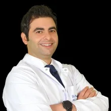Op. Dr. Mustafa Deveci — Kadın Hastalıkları Ve Doğum, İstanbul. Portre fotoğrafı.