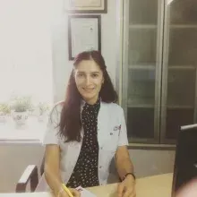 Uzm. Dr. Güler Türkeş Çelik — İç Hastalıkları, Üsküdar, İstanbul. Portre fotoğrafı.