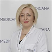Op. Dr. Banu Kumrulu — Çocuk Cerrahisi, Çankaya, Ankara. Portre fotoğrafı.