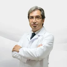 Prof. Dr. Ekber Şahin — Göğüs Cerrahisi, Şehitkamil, Gaziantep. Portre fotoğrafı.