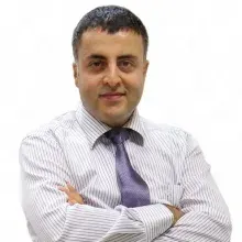 Op. Dr. Murat Enöz — Kulak Burun Boğaz, İstanbul. Portre fotoğrafı.