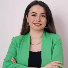 Uzm. Dyt. Deniz Tığlı — Diyetisyen, Samsun. Portre fotoğrafı.