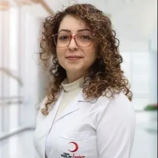 Uzm. Dr. Nihal Merve Çankaya — İç Hastalıkları, Kartal, İstanbul. Portre fotoğrafı.