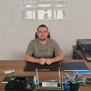 Fzt. Kemal Köseer — Fizyoterapi Ve Rehabilitasyon, Balıkesir. Portre fotoğrafı.