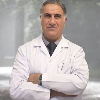 Prof. Dr. Aydın Ece — Çankaya, Ankara. Portre fotoğrafı.