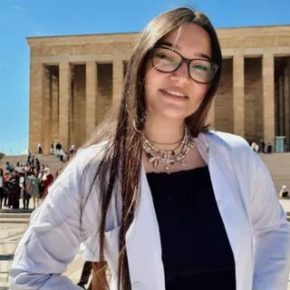 Erg. Melisa Karabelen — Ergoterapi, Ankara. Portre fotoğrafı.