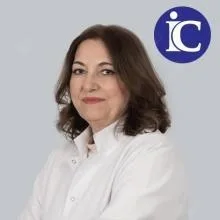 Uzm. Dr. Gülay Şakiroğlu — Dermatoloji, Şişli, İstanbul. Portre fotoğrafı.