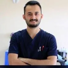 Uzm. Dt. Aytuğ Özbek — İstanbul. Portre fotoğrafı.