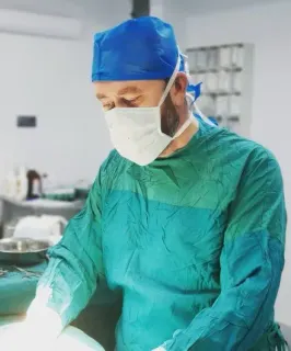 Op. Dr. Erkan Gürgen profilinde yer alan galeri fotoğrafı.